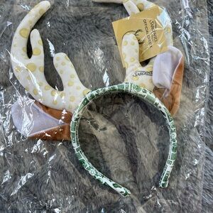 Milwaukee Bucks Swiss Cheese Antlers SGA Fiserv Forum 1/2/25 Sargento Bango NEW